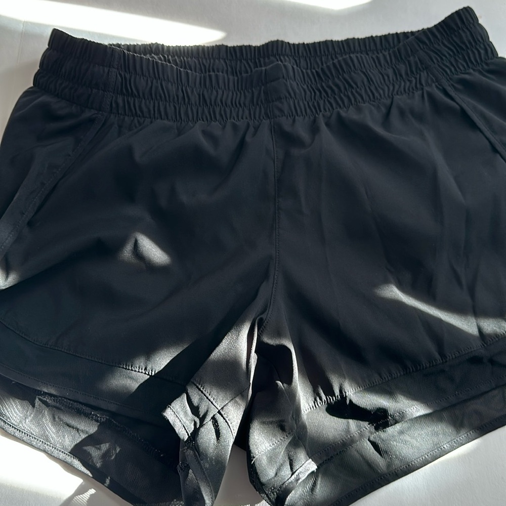 Womens Athleta Shorts Black Mesh Racer Run Short 4 inches waist